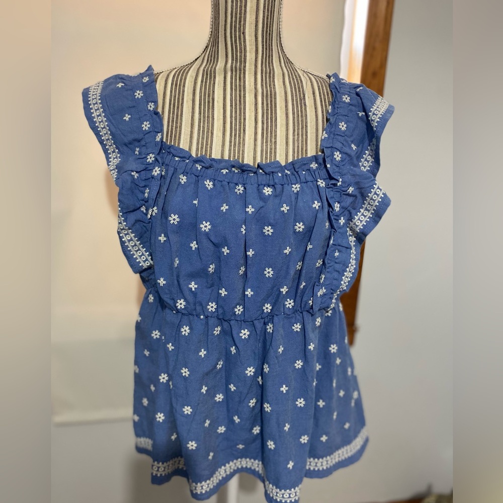 NEW NEW Old Navy shirt with tags